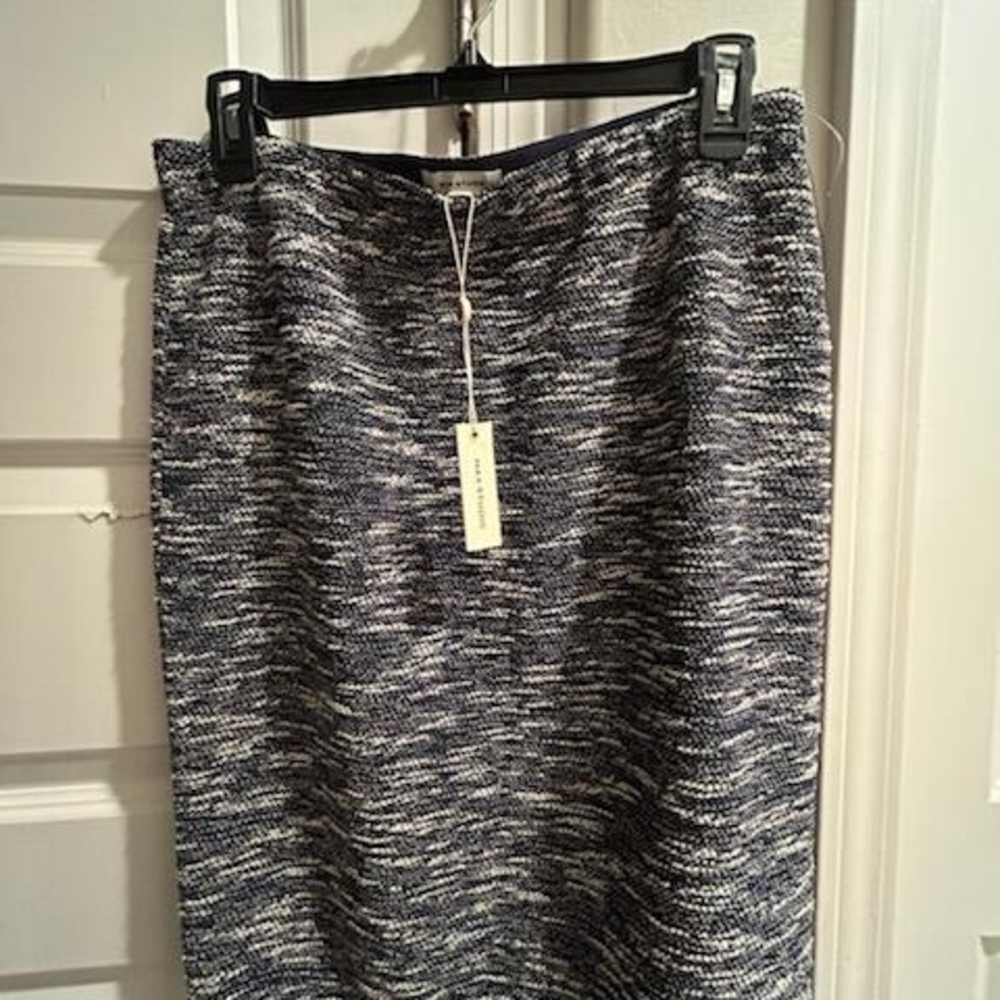 Max Studio Textured Blue and White Pencil Skirt